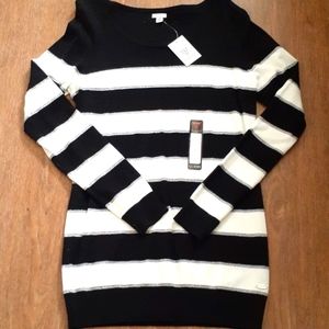 NWT Guess black and white sweater